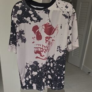 Guess Black and Red Skull Print Tee